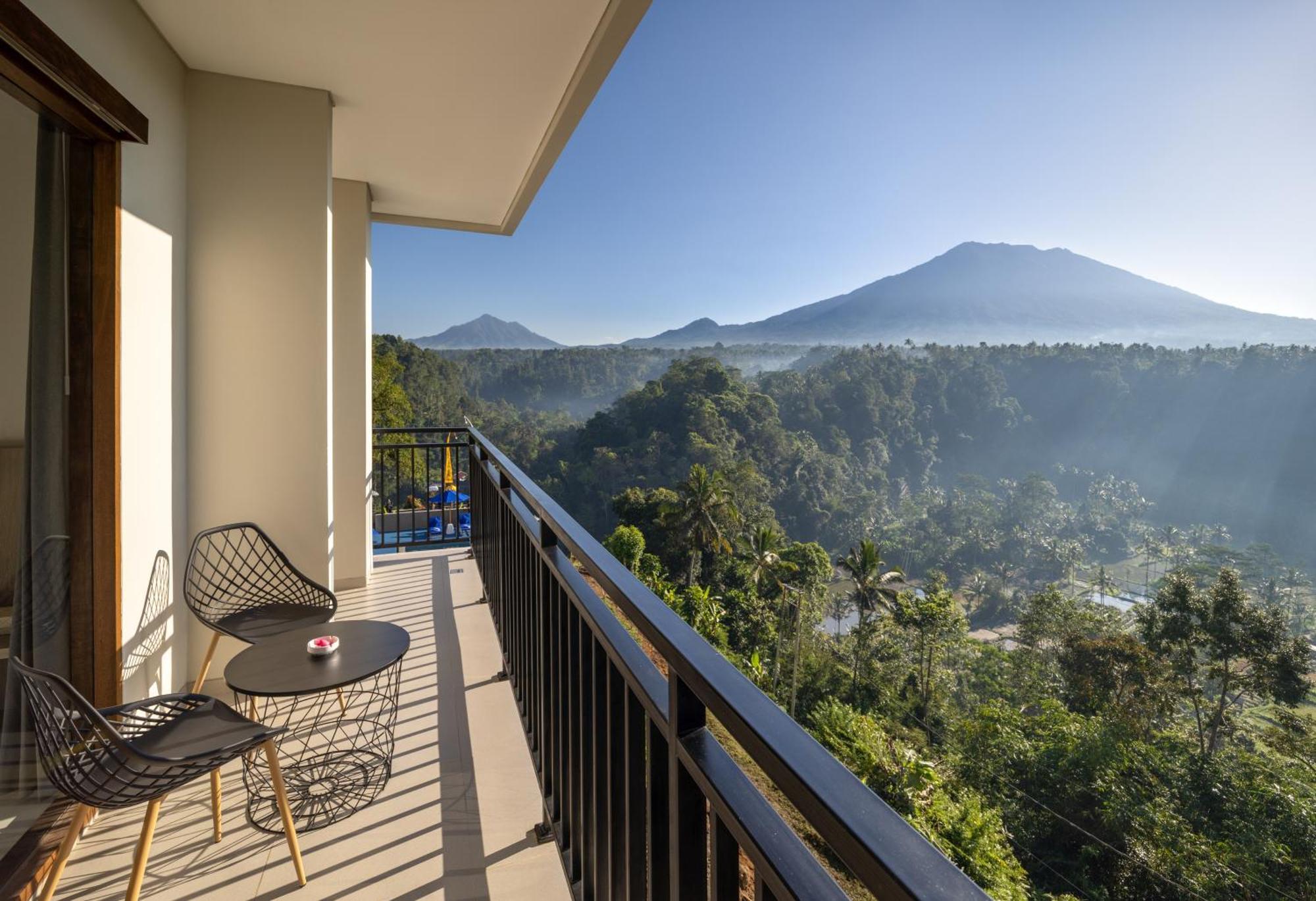 Tapa Agung View Hotel Menanga Ngoại thất bức ảnh